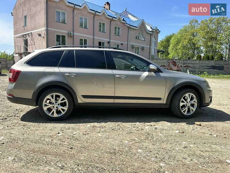 Skoda Octavia Scout 2016