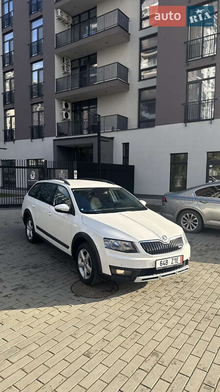 Універсал Skoda Octavia Scout 2014 в Ужгороді
