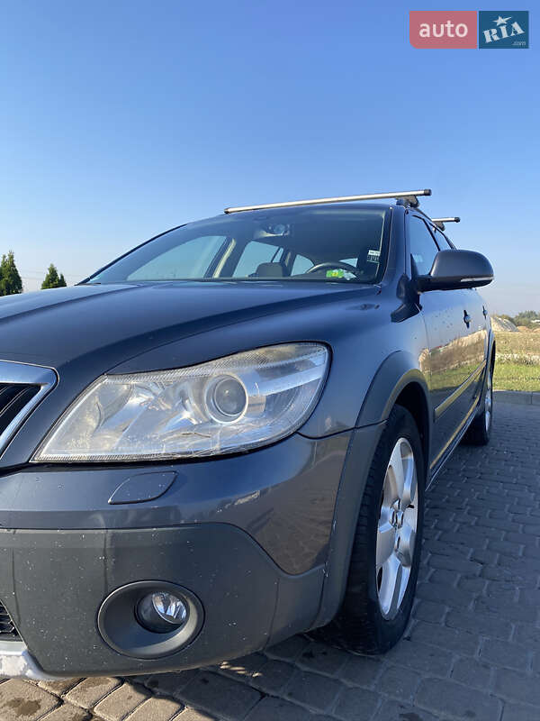 Skoda Octavia Scout 2011