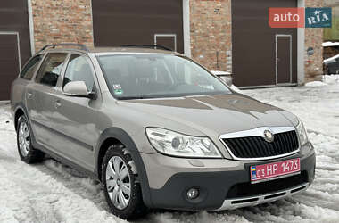 Универсал Skoda Octavia Scout 2010 в Луцке