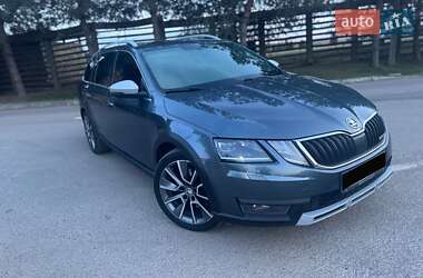 Універсал Skoda Octavia Scout 2018 в Ужгороді
