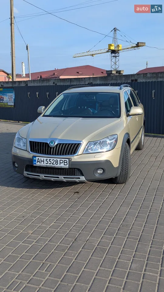 2010 Skoda Octavia - мініатюра 14
