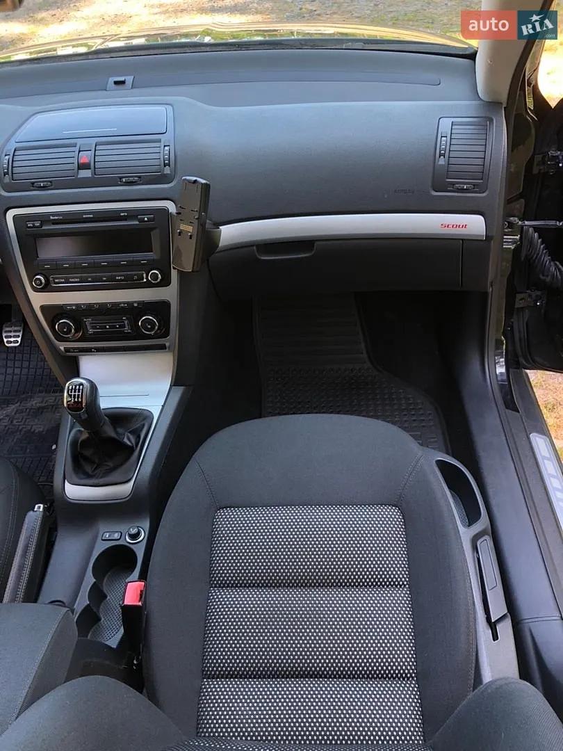 2011 Skoda Octavia - мініатюра 17