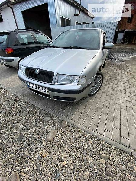 Skoda Octavia Tour