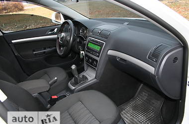 Седан Skoda Octavia 2012 в 