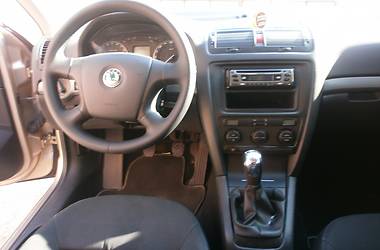 Седан Skoda Octavia 2006 в 