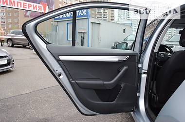 Седан Skoda Octavia 2014 в 
