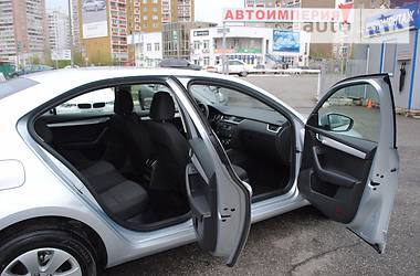 Седан Skoda Octavia 2014 в 