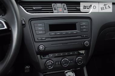 Седан Skoda Octavia 2014 в 
