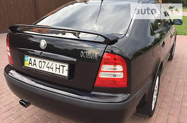 Седан Skoda Octavia 2008 в Киеве