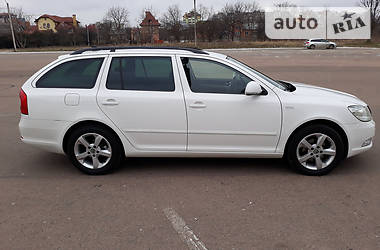 Универсал Skoda Octavia 2012 в Стрые