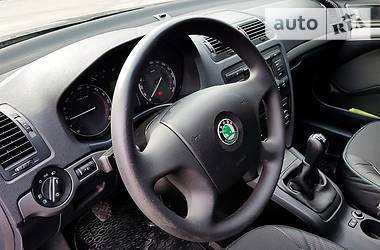 Седан Skoda Octavia 2009 в 