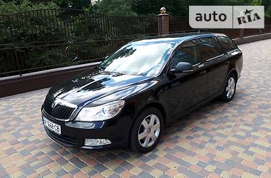 Универсал Skoda Octavia 2010 в 