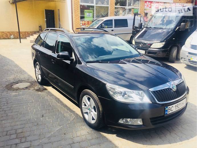 Универсал Skoda Octavia 2012 в Стрые