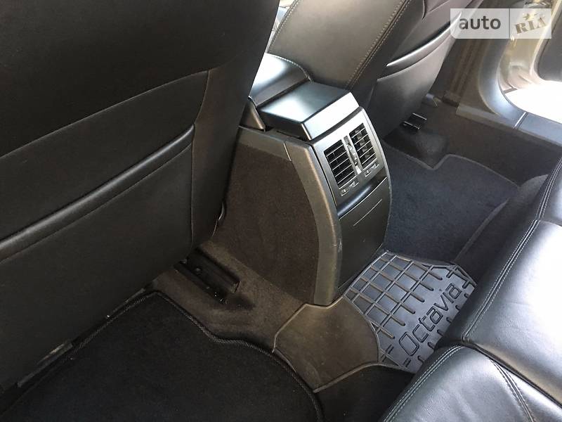 Універсал Skoda Octavia 2011 в Овручі