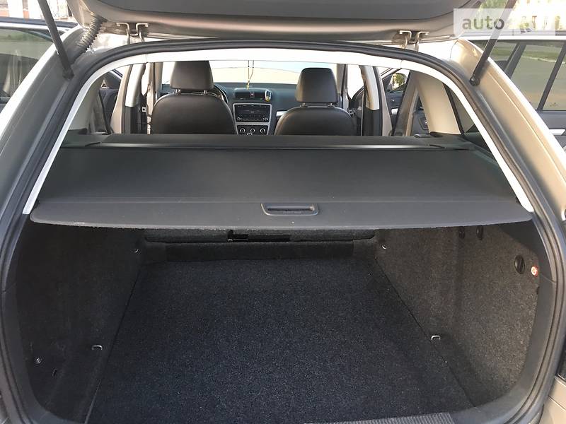 Універсал Skoda Octavia 2011 в Овручі