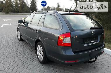 Универсал Skoda Octavia 2010 в Бродах