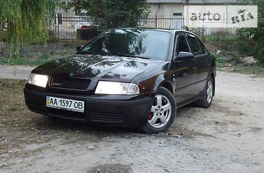 Седан Skoda Octavia 2004 в Кременце