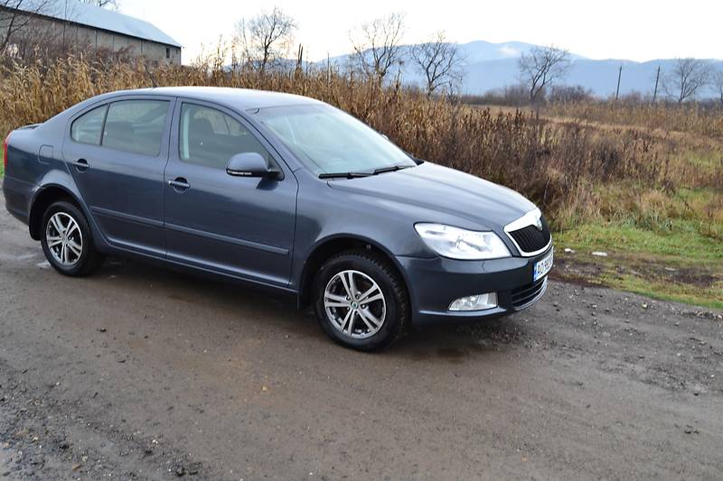 Хэтчбек Skoda Octavia 2012 в Виноградове