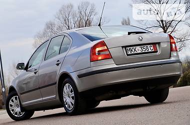 Седан Skoda Octavia 2009 в Дрогобыче