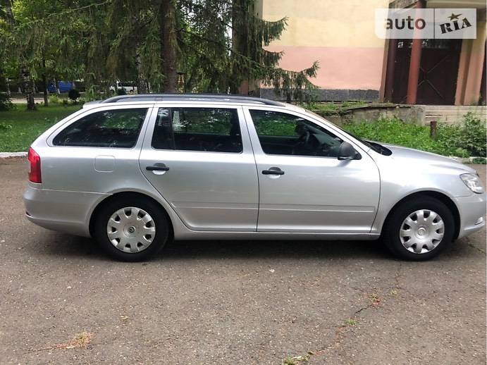 Универсал Skoda Octavia 2011 в Черновцах