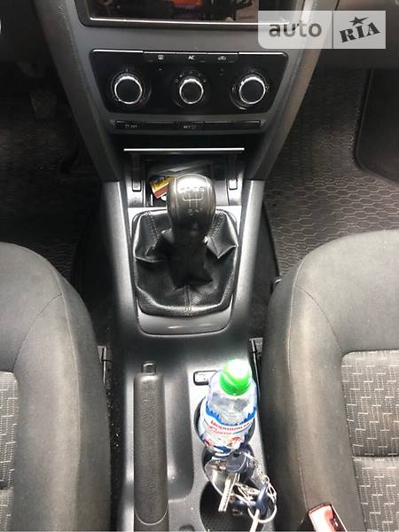 Универсал Skoda Octavia 2011 в Черновцах