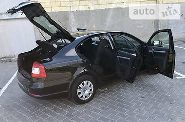 Седан Skoda Octavia 2010 в Одессе