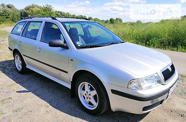 Универсал Skoda Octavia 2003 в Белой Церкви