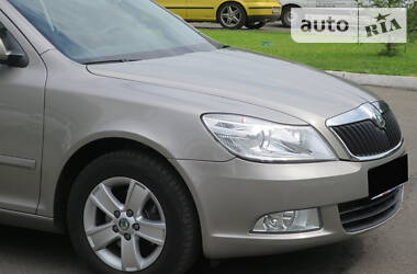 Седан Skoda Octavia 2011 в Киеве