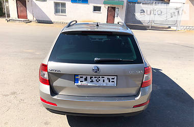 Универсал Skoda Octavia 2014 в Умани