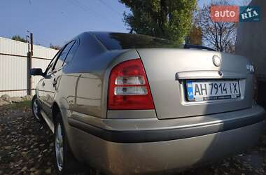 Лифтбек Skoda Octavia 2008 в 