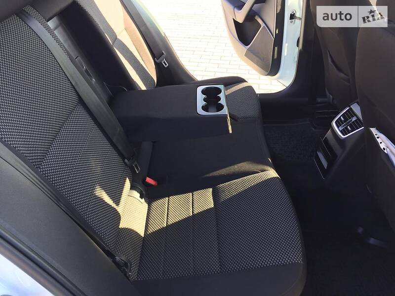 Універсал Skoda Octavia 2016 в Ужгороді