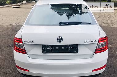 Седан Skoda Octavia 2015 в Каменском