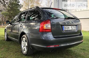 Универсал Skoda Octavia 2010 в Дрогобыче