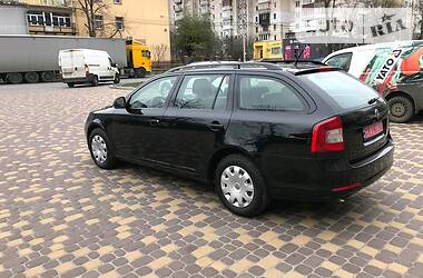 Универсал Skoda Octavia 2010 в Виннице