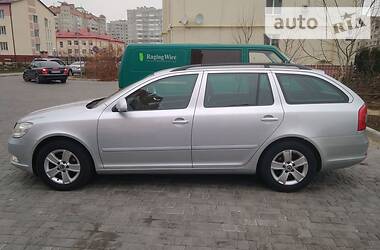 Універсал Skoda Octavia 2009 в Луцьку