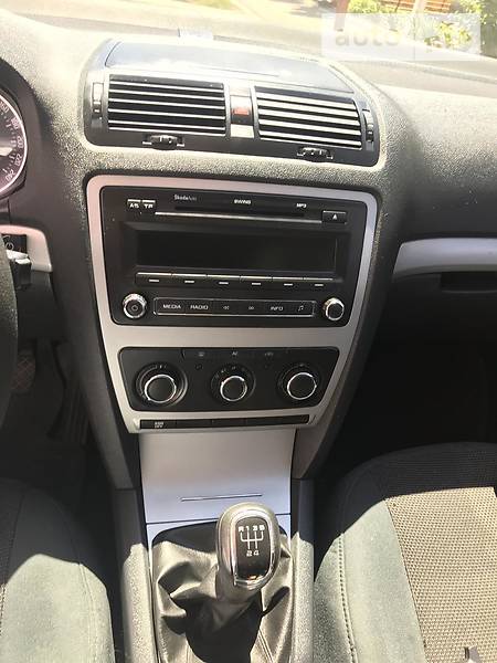Лифтбек Skoda Octavia 2012 в Покровске