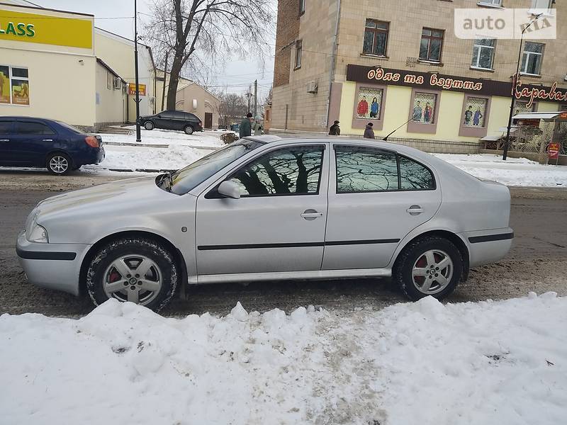 Лифтбек Skoda Octavia 2008 в Ромнах