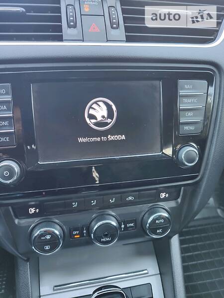 Універсал Skoda Octavia 2015 в Івано-Франківську