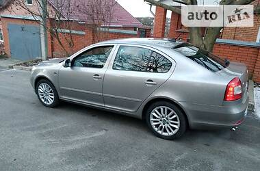 Седан Skoda Octavia 2009 в 