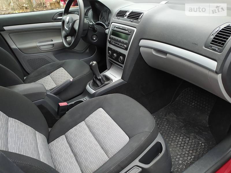 Універсал Skoda Octavia 2009 в Полтаві