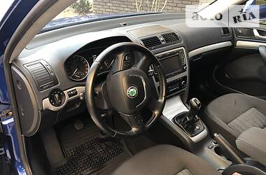 Седан Skoda Octavia 2011 в 