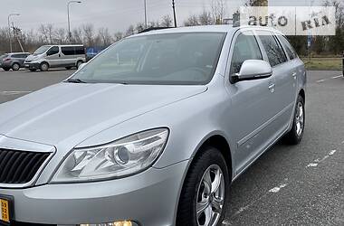 Універсал Skoda Octavia 2010 в 