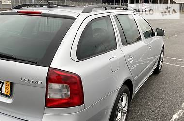 Універсал Skoda Octavia 2010 в 