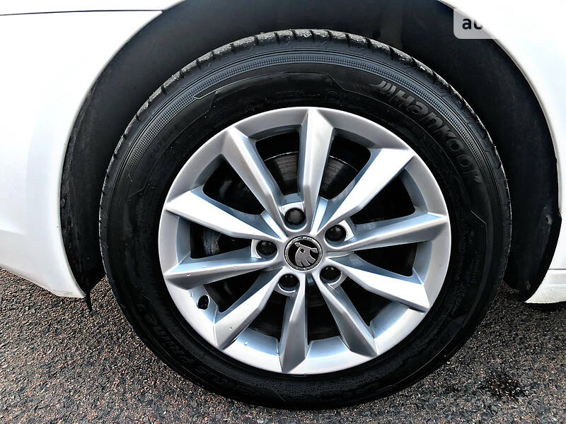 Універсал Skoda Octavia 2015 в Береговому