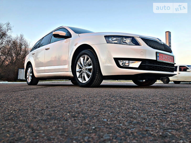 Універсал Skoda Octavia 2015 в Береговому