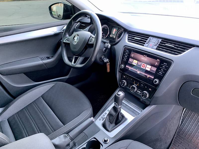 Хетчбек Skoda Octavia 2017 в Дніпрі