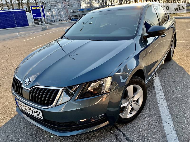 Хэтчбек Skoda Octavia 2017 в Днепре