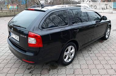 Універсал Skoda Octavia 2012 в 