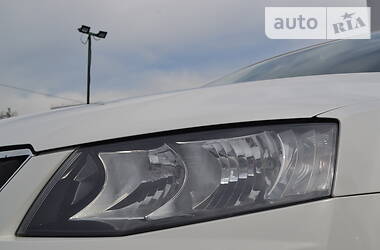 Седан Skoda Octavia 2015 в 